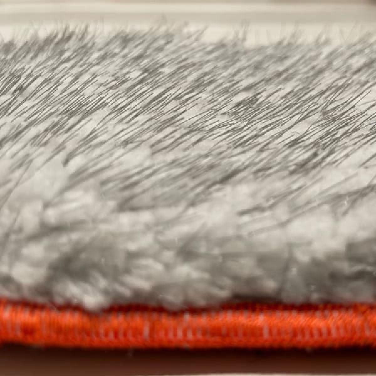 Peau de mouilleur Hedgehog avec fibres abrasives (6 à 18 pouces)